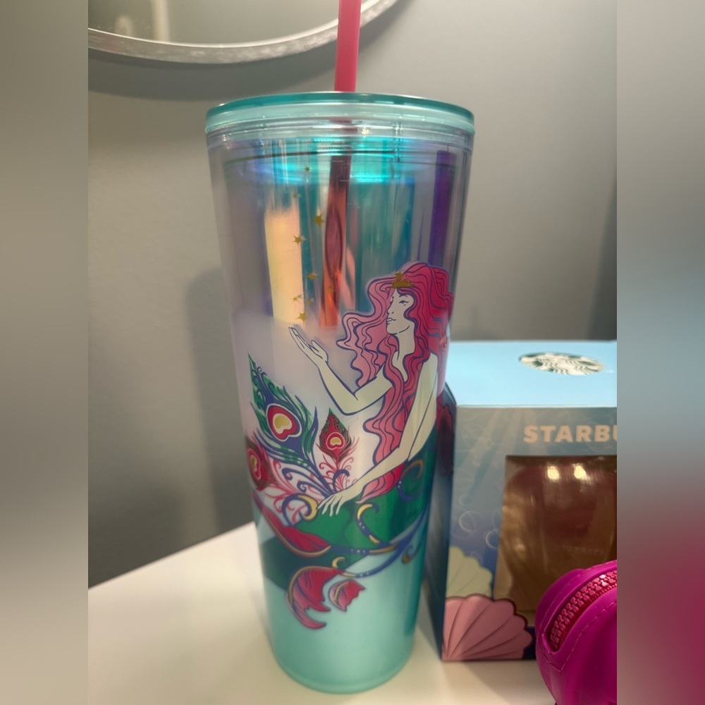 ✨ Starbucks Mermaid Collectors bundle- Nee with Tags✨ - Picture 8 of 17